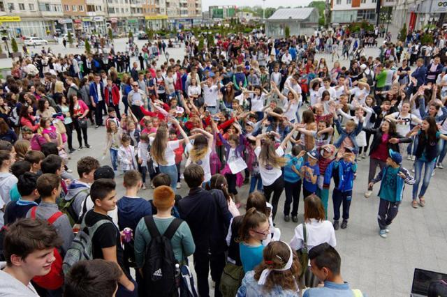 Marş și Flash Mob antiviolență vineri, în centrul Sucevei