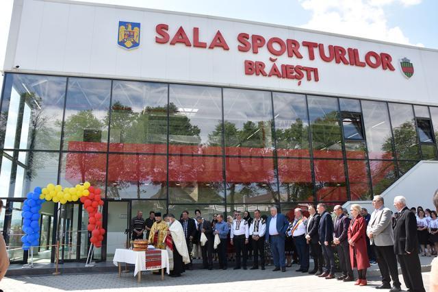 Primăria Cornu Luncii a inaugurat în satul Brăiești cea mai modernă sală de sport din județ