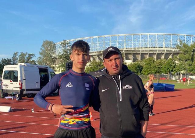 Alexandru Prâsneac alături de tatăl şi antrenorul său, Cristian Prâsneac