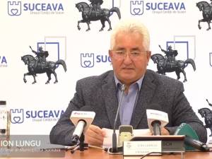 Primarul Sucevei, Ion Lungu, îndeamnă populația să se autorecenzeze, fiind benefic pentru comunitate, iar angajații primesc si o zi libera