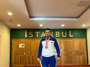 Sportivul rădăuțean Paul Ghețău a obținut, zilele trecute, medalia de bronz la o  competiție internațională de kickboxing