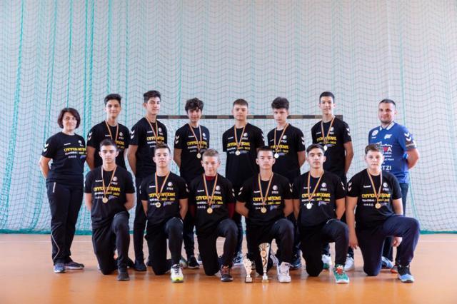 Școala Gimnazială „Ion Creangă” Suceava e campioană națională la handbal băieți