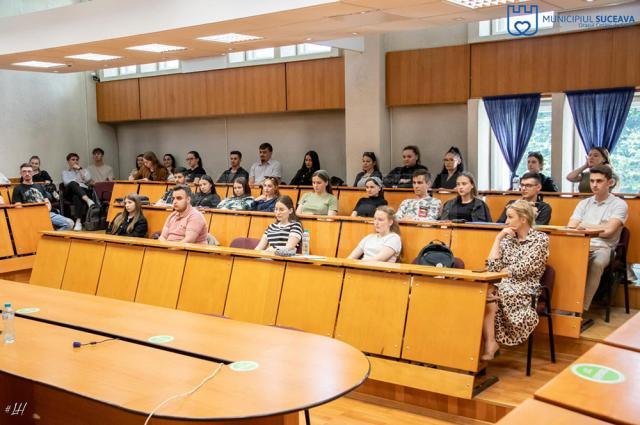 Viceprimarul Sucevei, invitat la USV să le vorbească studenților despre potențialul lor pe piața muncii