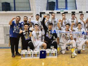 Juniorii I de la CSU din Suceava au devenit vicecampioni naționali. Foto Handbal Mania