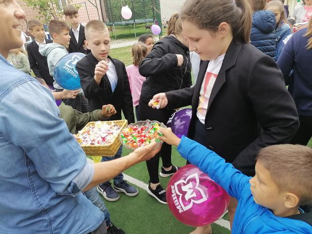 „De la copii, pentru copii”, acțiune organizată de Școala Gimnazială „Bogdan Vodă” Rădăuți