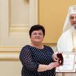 Prof. Daniela Ceredeev a primit de la Patriarhul Daniel Ordinul „Sf. Ioan Gură de Aur” pentru mireni Sursa Basilica.ro