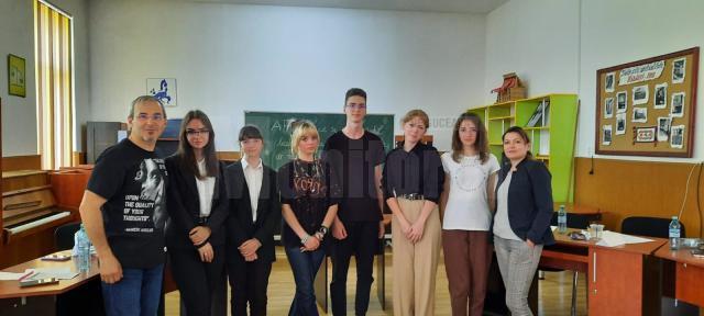 Competiție pentru aspiranții la statutul de membru al clubului „Ars Dicendi”, la Colegiul „Eudoxiu Hurmuzachi”
