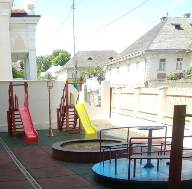 Grădinița cu program prelungit de pe strada Dobrogeanu Gherea a fost modernizată integral, pe fonduri europene, de Primăria Suceava