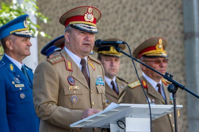 Festivitatea de absolvire a promoției 2022 – Colegiul Militar,  în centrul municipiului Câmpulung Moldovenesc. Foto Laurențiu Sbiera Sorin Băltățescu Larisa Dăscălescu