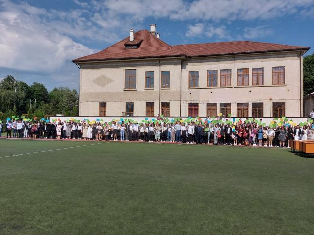 La Colegiul Național „Eudoxiu Hurmuzachi" Rădăuți a fost celebrată „excelența și profesionalismul în educație”