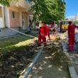 Lucrări de modernizare de la scara blocului în cartierul sucevean Obcini