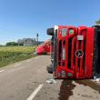 Tirul s-a răsturnat în ieri după-amiază pe drumul european 85, în zona localității Românești