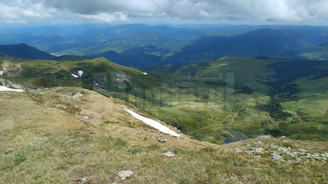 Vedere din munții Rodnei