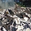 Dosar penal pentru o firmă care ardea deșeuri din polistiren și carton asfaltat