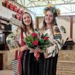 Câștigătoarea concursului și a primit coronița și buchetul de flori de la câștigătoarea de anul trecut, Luiza Gabor - Miss Sanziana 2021