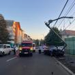Un şofer beat s-a înfipt cu maşina într-un stâlp în centrul Sucevei