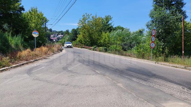 Pod rutier nou pe strada Mirăuți, în zona Carpatis
