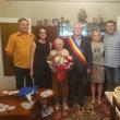 Suceveanca Maria Grijincu, sărbătorită de primarul Ion Lungu la împlinirea a 100 de ani