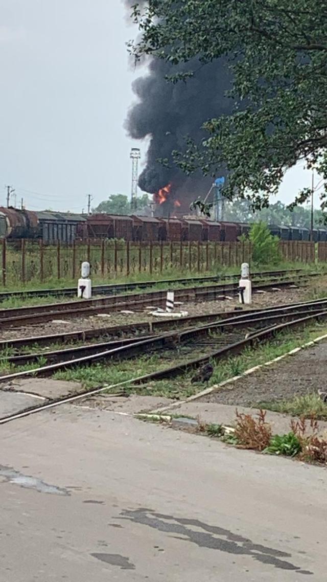 Incendiu vagoane cisterna cu benzina