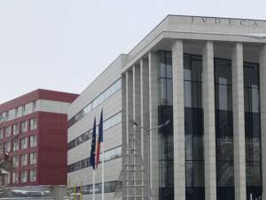 Judecătoria Rădăuți a dat sentința în cazul celor opt indivizi puși sub acuzare pentru implicarea în 25 de fapte de furt