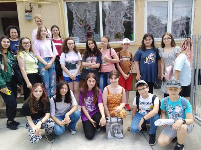 Școala de vară francofonă, ediția a III-a, a reunit zeci de elevi cu vârste cuprinse între 7-13 ani
