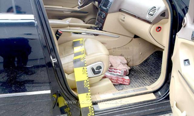 Mercedes de 20.000 de euro și țigări de 45.000 de euro, confiscate de polițiștii de frontieră