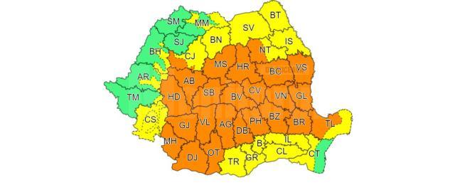 Cod galben de furtună valabil în județul Suceava până luni dimineața