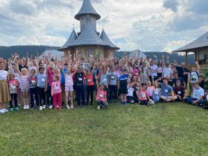150 de copii au participat la Tabăra de vară „Mai aproape de cer”, ediția a II-a, la Schitul „Sf. Ilie” Salaș