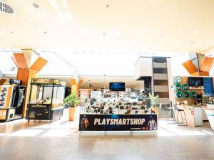 Playsmartshop, locație cu accesorii pentru gaming-ul exclusiv pe telefon și tabletă, deschisă prin programul Go Local, la Iulius Mall Suceava