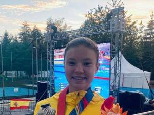 Aissia Claudia Prisecariu a devenit un nume in natatia romanesca la doar 14 ani. Sursa foto - Facebook