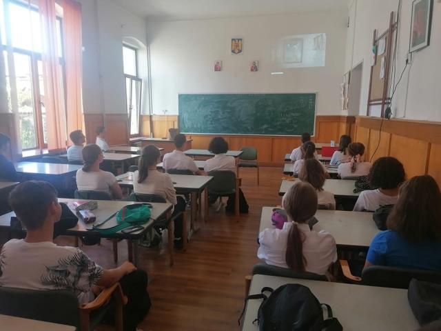 Școala de vară de matematică, la Colegiul Național ”Eudoxiu Hurmuzachi” Rădăuți