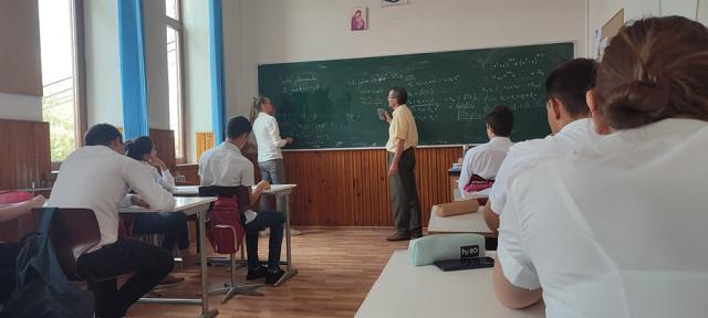 Școala de vară de matematică, la Colegiul Național ”Eudoxiu Hurmuzachi” Rădăuți