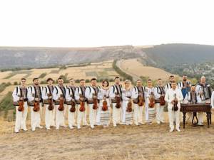 Orchestra „Frații Advahov”