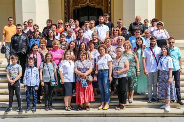 Pelerinaj în Ardeal, Oltenia și Muntenia, organizat de ASCOR Suceava, pentru 58 de persoane din județ