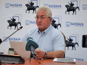 Ion Lungu spune că Suceava beneficiază de finanțări prealocate de 60 de milioane de euro, dar vrea să atragă 100 de milioane, pe proiecte