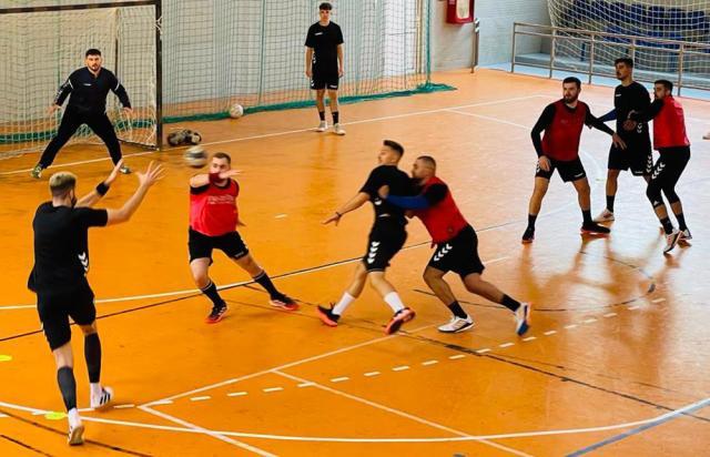 Handbaliștii de la CSU din Suceava pregătesc viitorul sezon al Ligii Zimbrilor