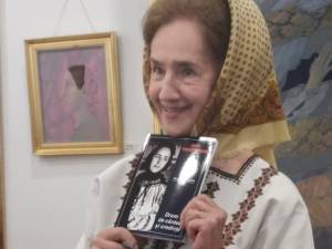 „Tainele” Sofiei Vicoveanca, descoperite de zeci de suceveni în cea de-a cincea ei carte, „Drum de cântec și credință”