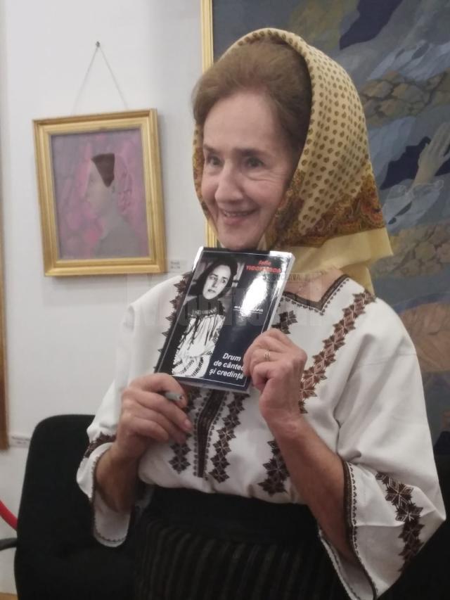 „Tainele” Sofiei Vicoveanca, descoperite de zeci de suceveni în cea de-a cincea ei carte, „Drum de cântec și credință”