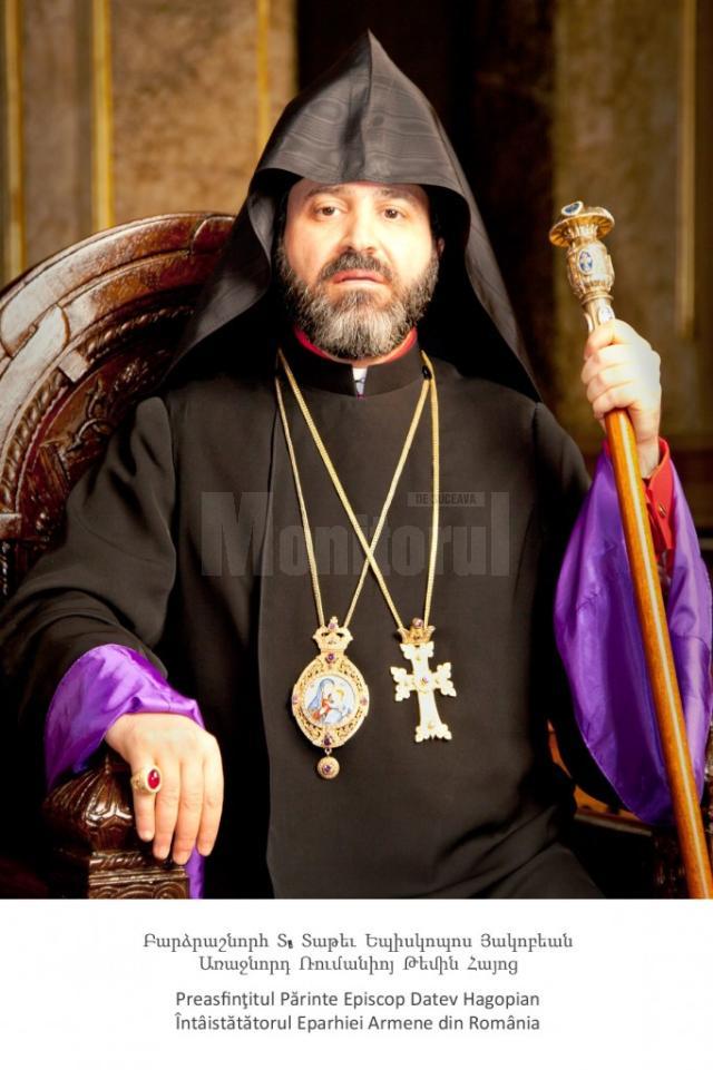 Preasfințitul Episcop Datev Hagopian, prezent la programul liturgic oficiat cu prilejul Hramului Bisericii închinate Adormirii Maicii Domnului