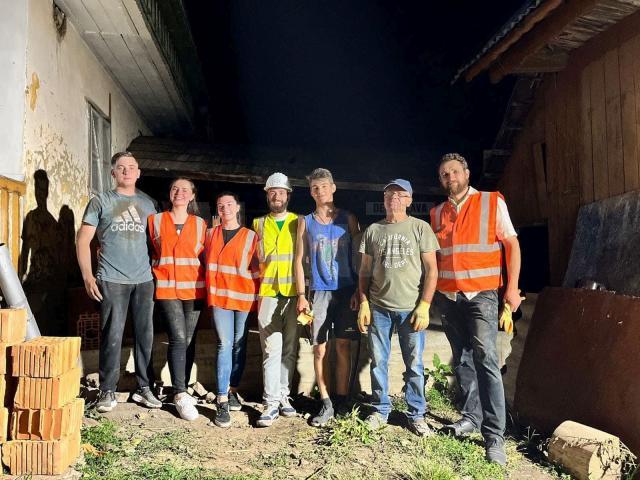 ASCOR continuă campania de ajutorare a unei familii din Liteni - Moara, pentru  consolidarea locuinței, construirea unei băi și a unei bucătării