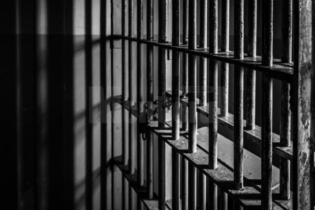 Un bărbat care a agresat sexual trei copii minori, condamnat la peste 16 ani de închisoare
