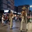 O mare paradă cu domnițe, războinici înarmați și torțe a dat startul în această seară Festivalului de Artă Medievală de la Suceava