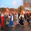 O mare paradă cu domnițe, războinici cu arme zăngănind și torțe a dat startul Festivalului de Artă Medievală de la Suceava