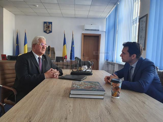 Primarul Ion Lungu cu ministrul Cercetarii, Inovării și Digitalizării, Sebastian Burduja