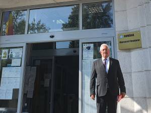 Prezent marți în Capitală, primarul Sucevei, Ion Lungu, a făcut un nou tur de forță pe la ministere
