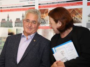 Primarul Sucevei, Ion Lungu, cu Doina Iacoban, subsecretar de stat de la Ministerul Investițiilor și Proiectelor Europene 3