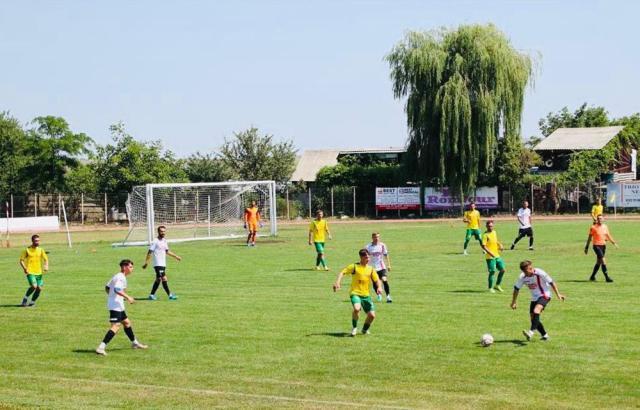 Foresta şi Şomuz încep campionatul în deplasare. Foto Alex Savescu