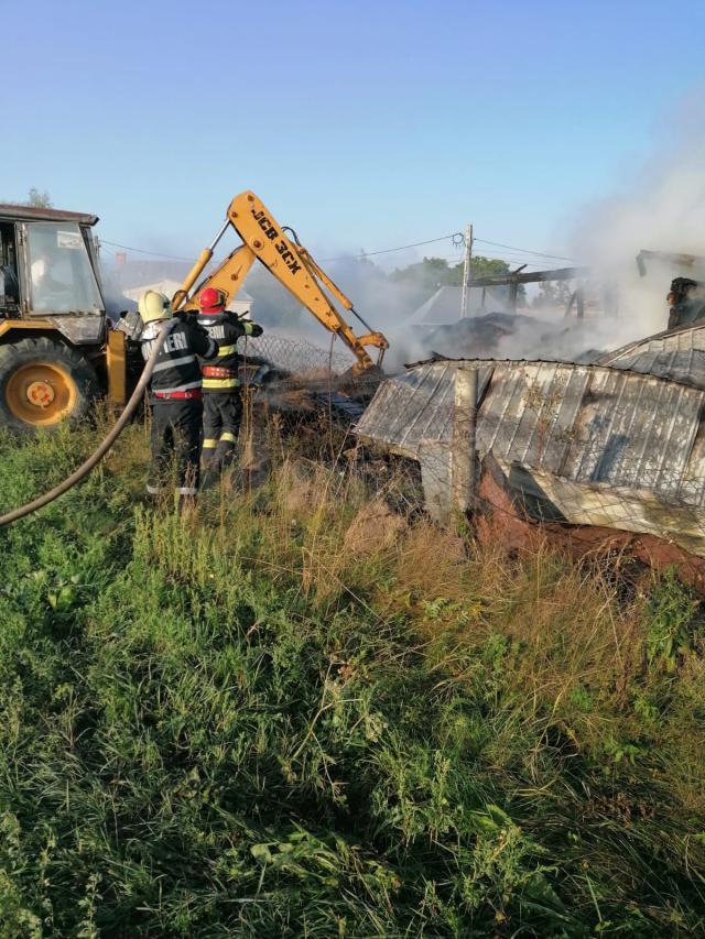 Casa unei bătrâne de 92 de ani, distrusă de un incendiu