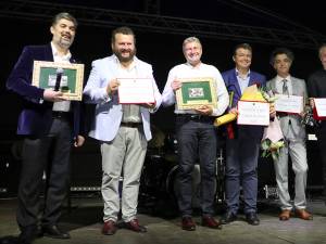 Municipiul Fălticeni are cinci noi Cetăţeni de Onoare
