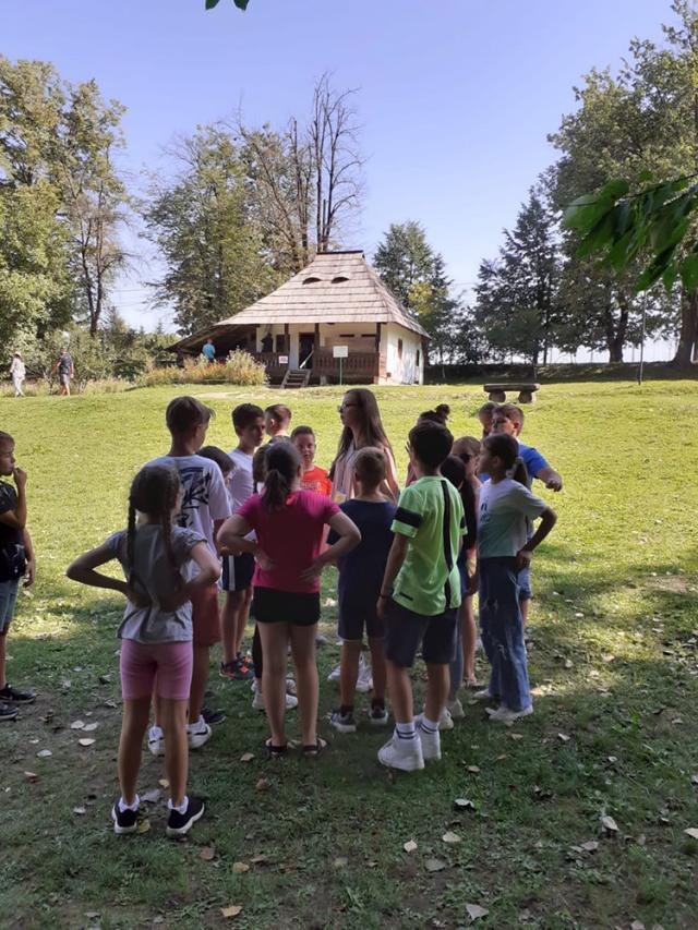 Școala de vară „Copilăria – O lume de vis”, la Școala Gimnazială Nr. 1 Suceava